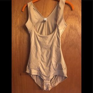 Flexees Intimates & Sleepwear - Maidenform Corset Shapewear Size XL Flexees Intimates & Sleepwear - Maidenform Corset Shapewear Size XL